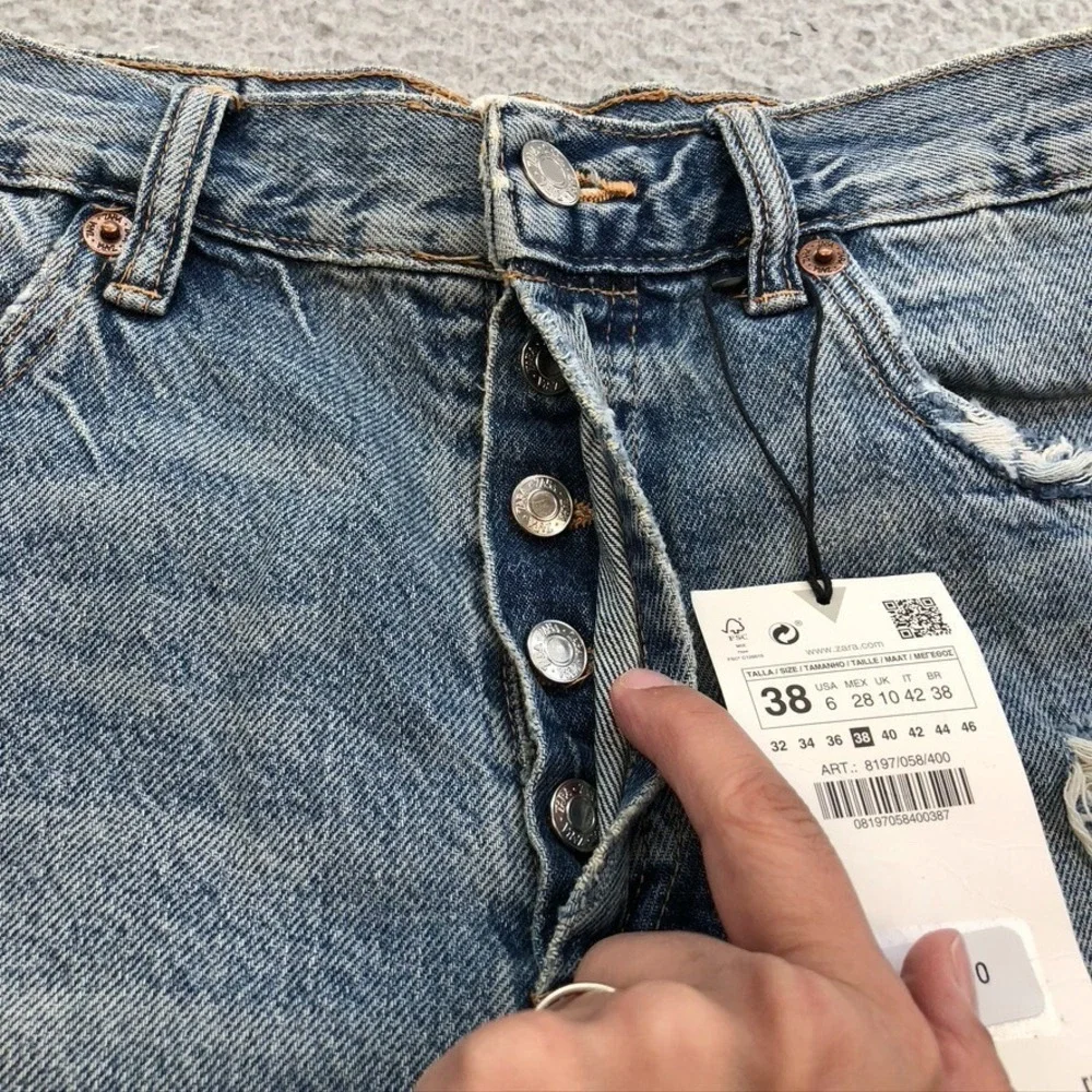 Zara Distressed Cut Off Jean Shorts Womens 38 6 Blue Denim Festival Ripped Beach